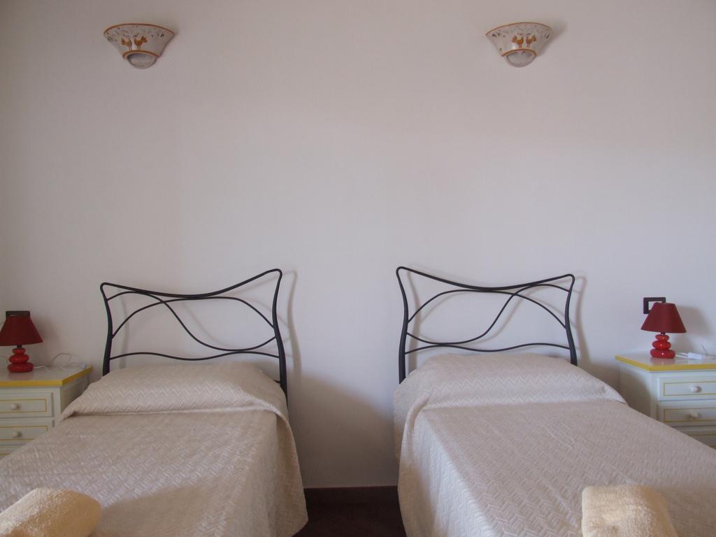 Agriturismo Locoe Oliena Dış mekan fotoğraf