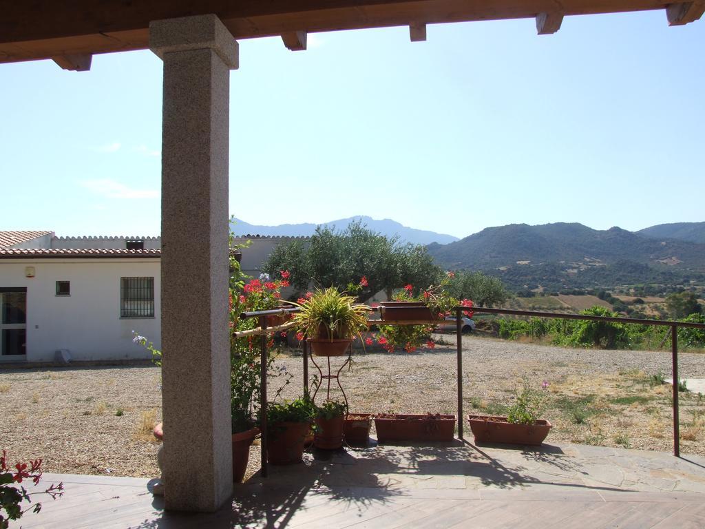Agriturismo Locoe Oliena Dış mekan fotoğraf