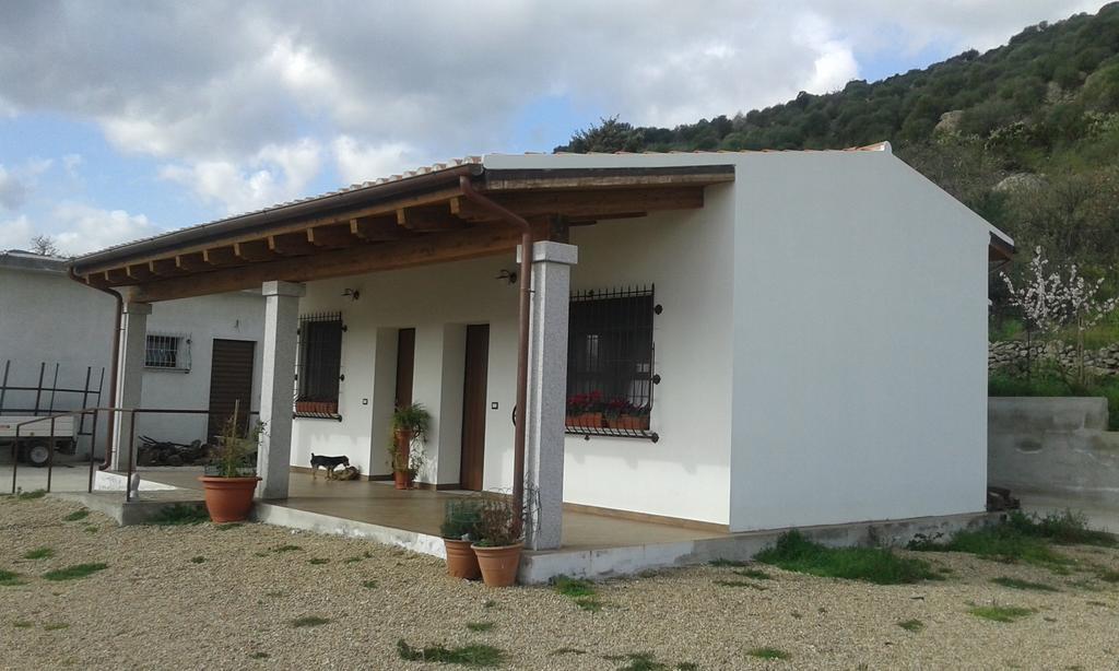 Agriturismo Locoe Oliena Dış mekan fotoğraf