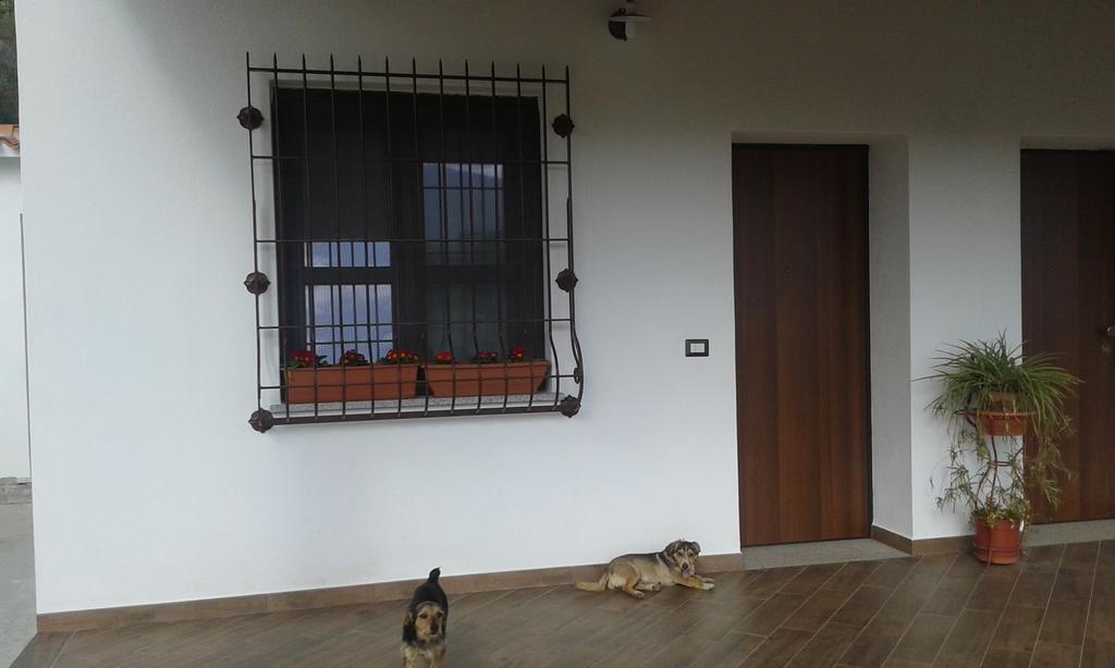 Agriturismo Locoe Oliena Dış mekan fotoğraf